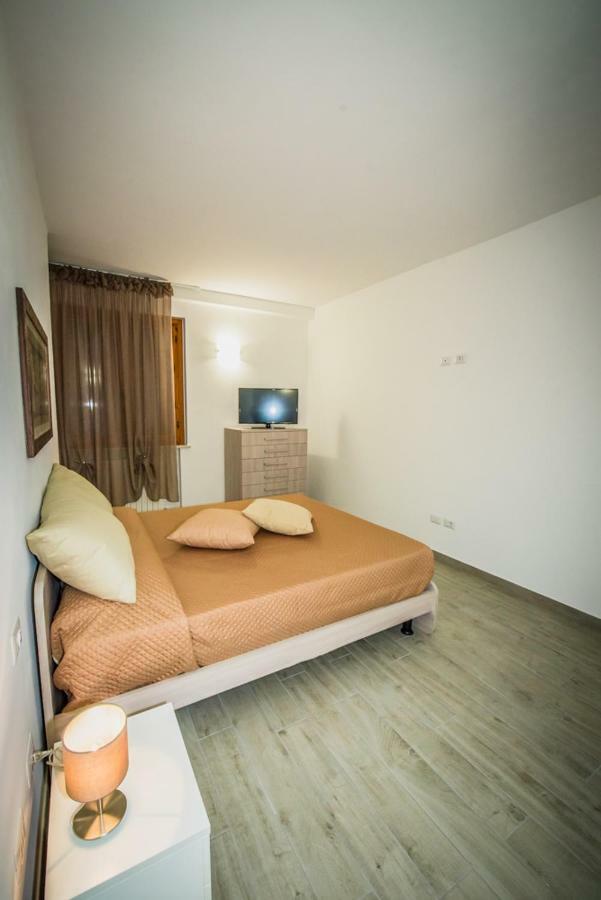 Appartamenti Vicino Al Mare ชิวิตาโนวา มาร์เค ภายนอก รูปภาพ