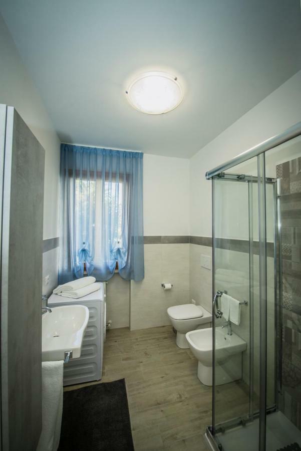 Appartamenti Vicino Al Mare ชิวิตาโนวา มาร์เค ภายนอก รูปภาพ